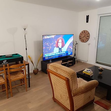 קונפלן-סנט-הונורין Bel Appartement Disponible מראה חיצוני תמונה