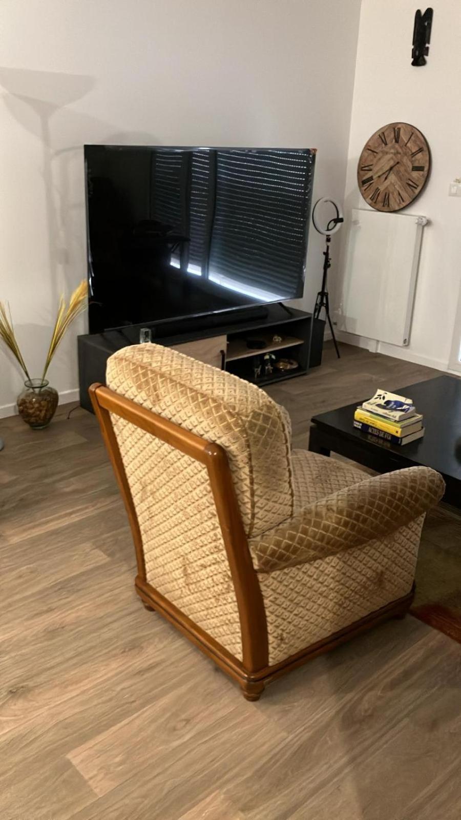 קונפלן-סנט-הונורין Bel Appartement Disponible מראה חיצוני תמונה