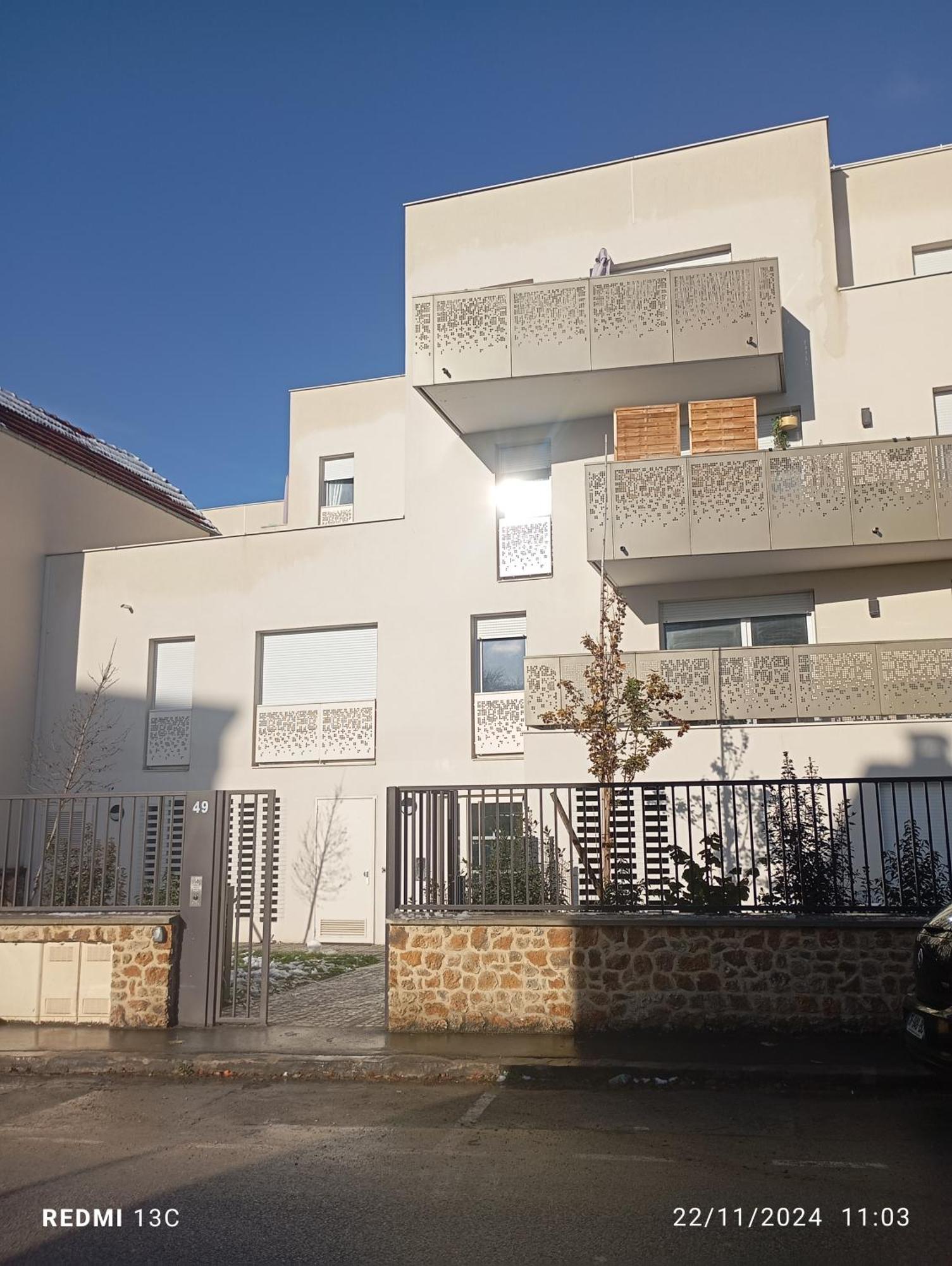 קונפלן-סנט-הונורין Bel Appartement Disponible מראה חיצוני תמונה